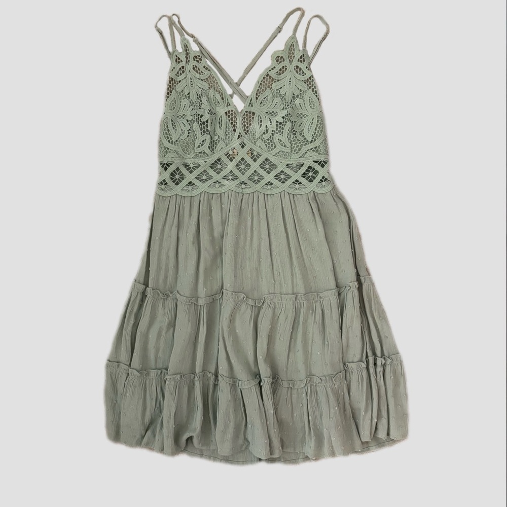 Elegant Backless Lace Dress in Sage Green